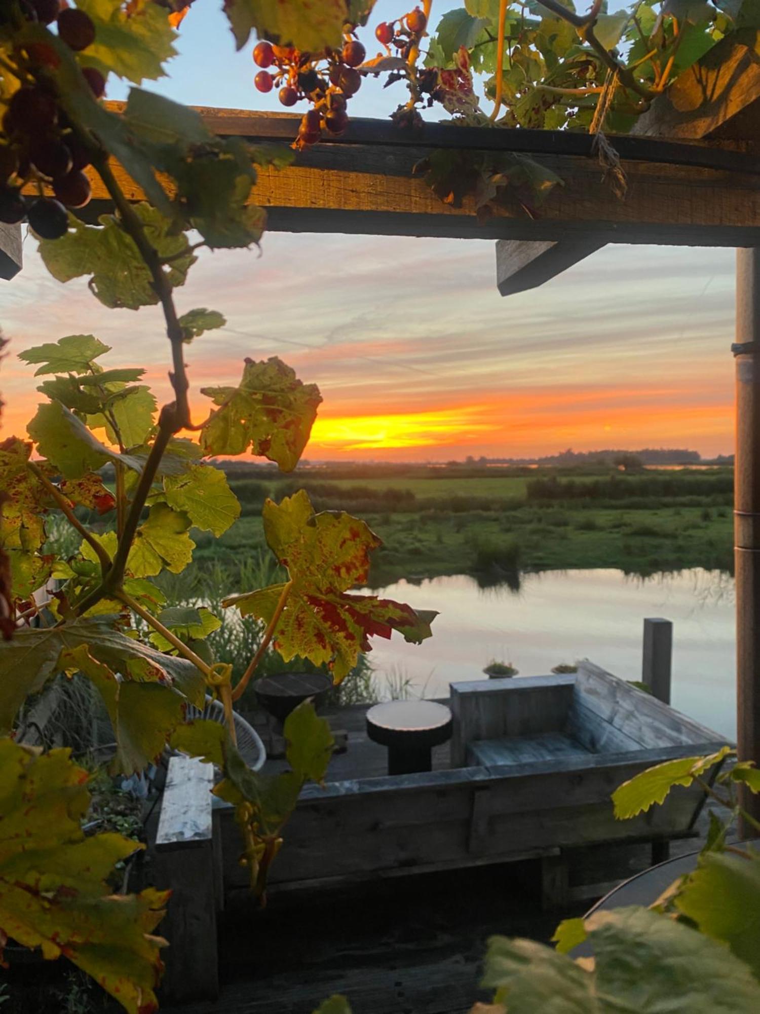 Romantic Dutch Hideaway Jisp Exterior foto